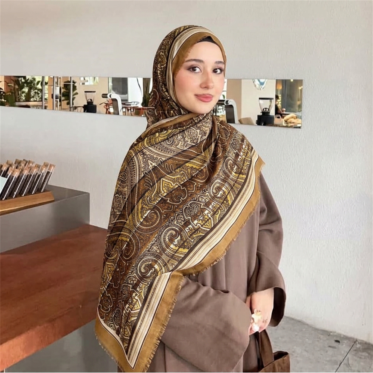 Street Fashion Hijab - Vintage'owa chusta hidżab z nadrukiem paisley,