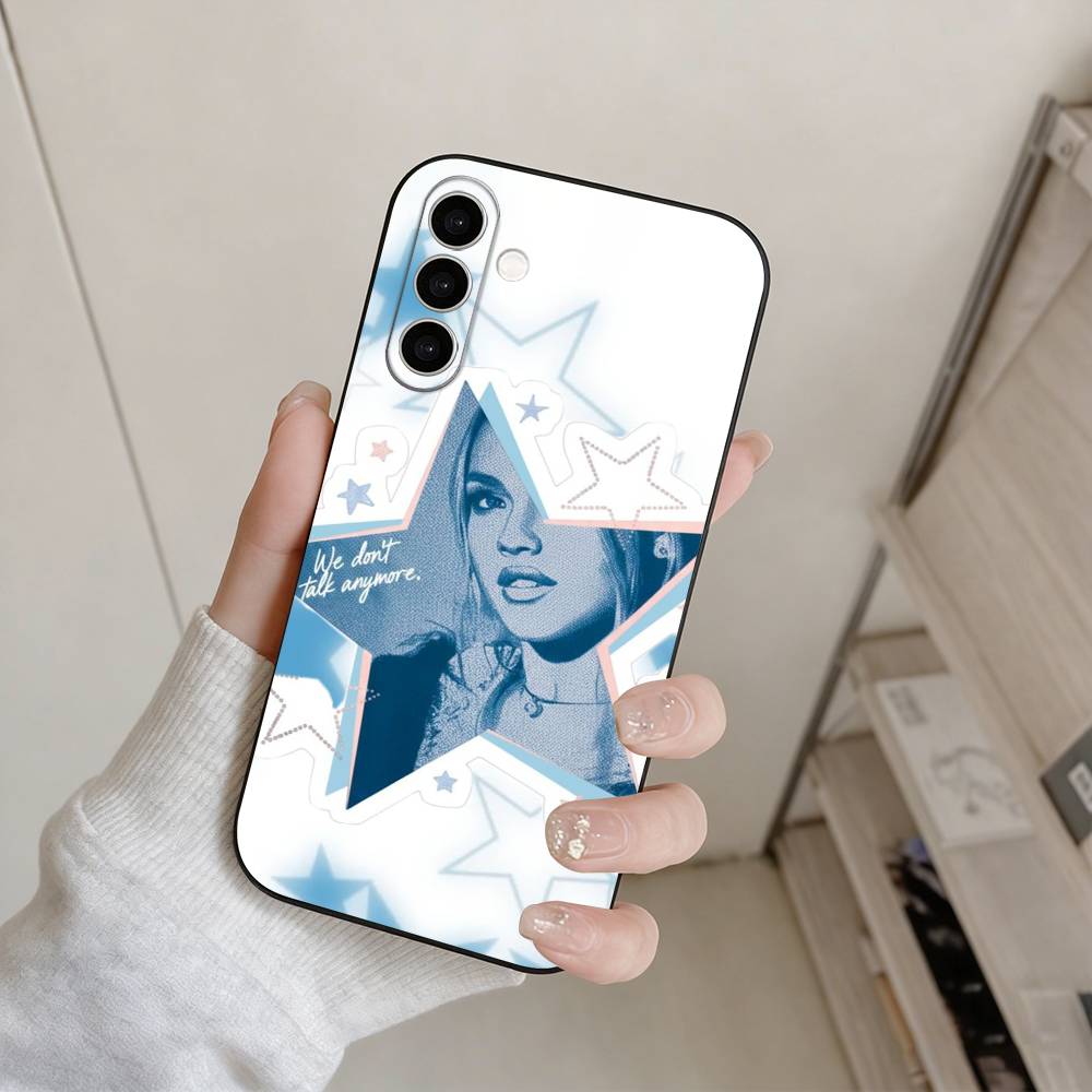 Etui na telefon F-Freya Skye S – Street Fashion Store recenzja i cena